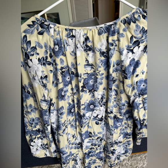 J Jill Medium Floral Blouse - Picture 3 of 8